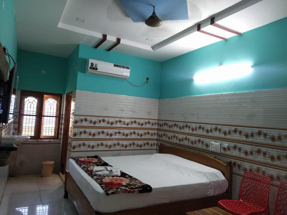 Prasanna Laxmi Residency 巴德拉恰拉姆 外观 照片